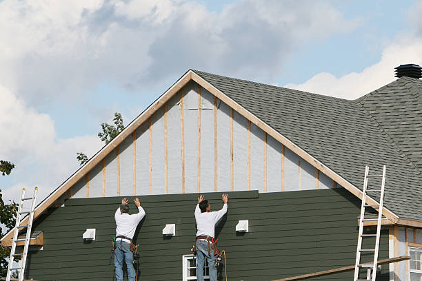 Professional Emergency Siding Repair technician working in Groveport, OH